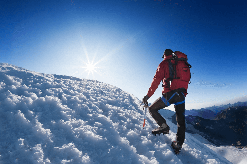 まとめ：登山を安全に快適に楽しむための服装を準備しましょう