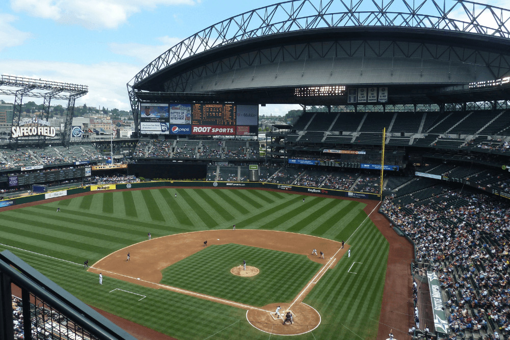 ベースボールシャツの起源と歴史