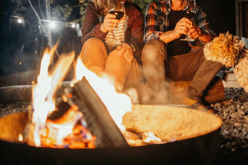 グランピングを楽しむメンズのアイテムや服装の選び方とは？